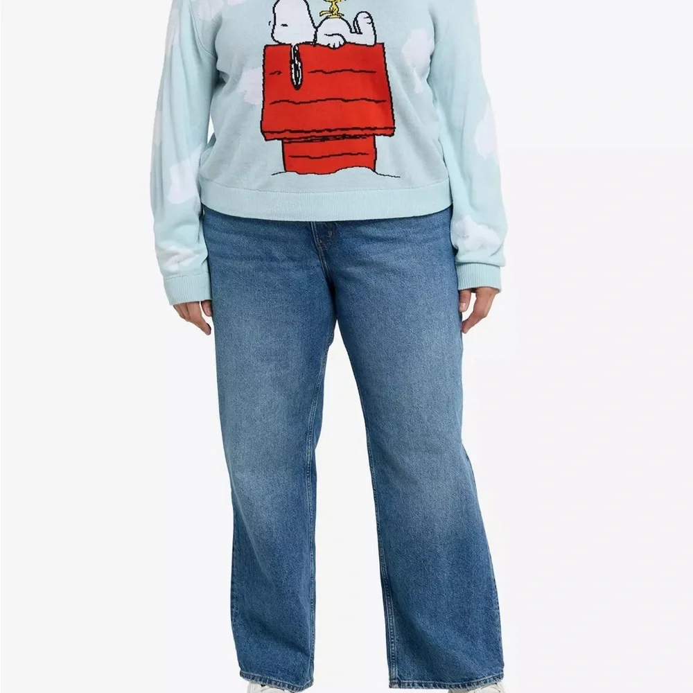 Peanuts Off-the-Shoulder Sweater - Light Blue and Red - Picture 3 of 8